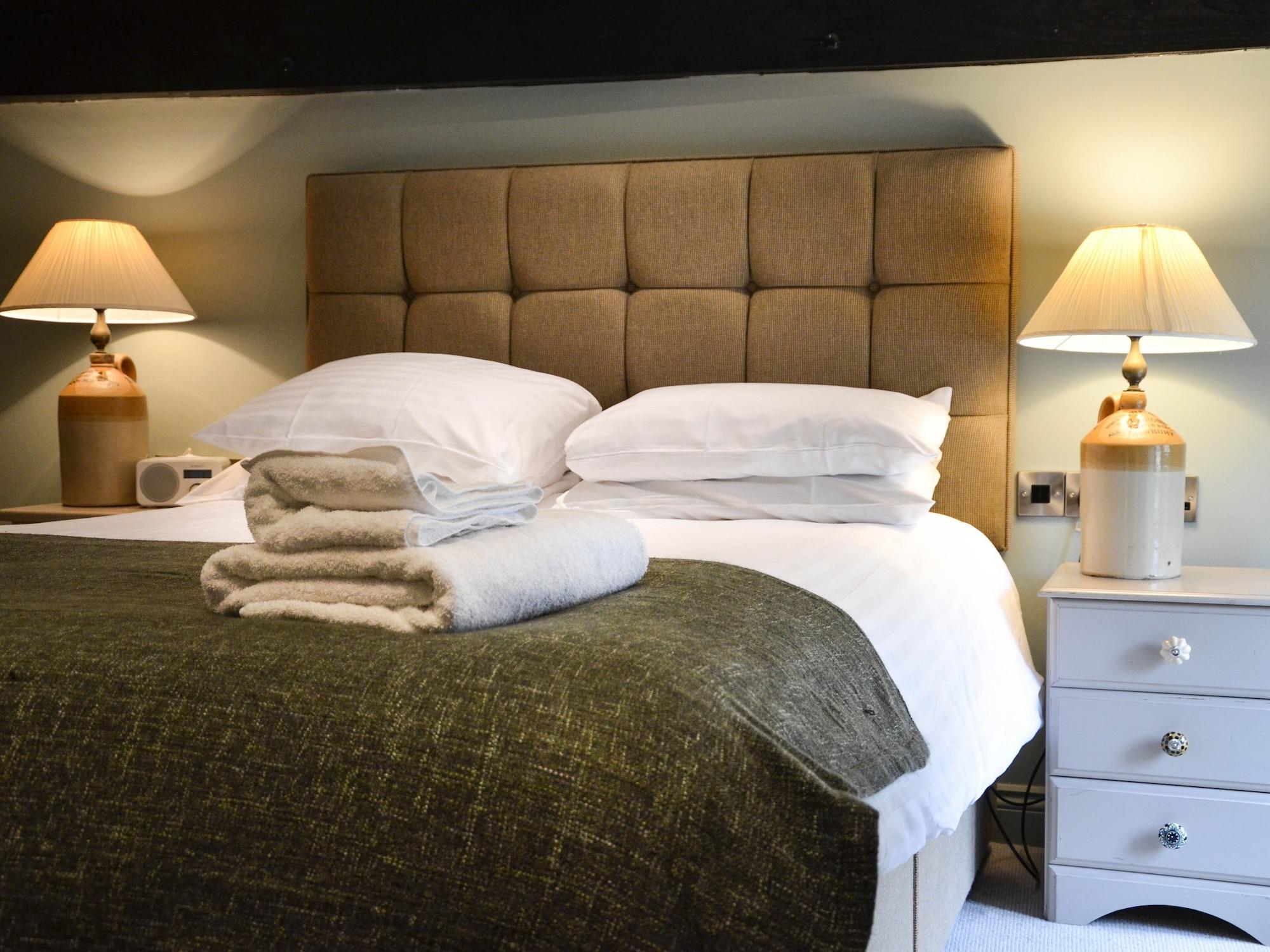 The Fox Hotel Чипинг Нортън Екстериор снимка